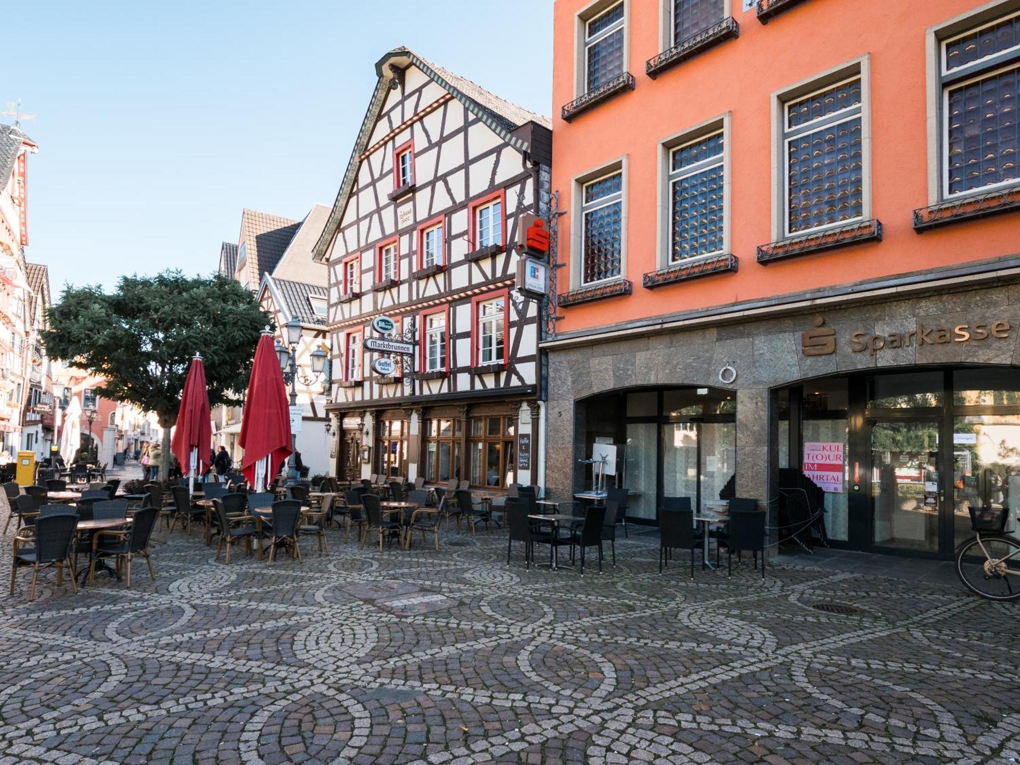 Ferienwohnung Fuer 6: Zentrum, Wifi, Tv, Kueche, Neu Bad Neuenahr-Ahrweiler Dış mekan fotoğraf